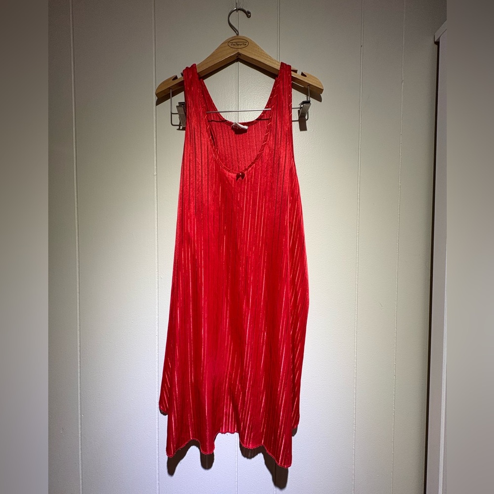 Vintage red satin striped nightie 80’s 90’s small medium